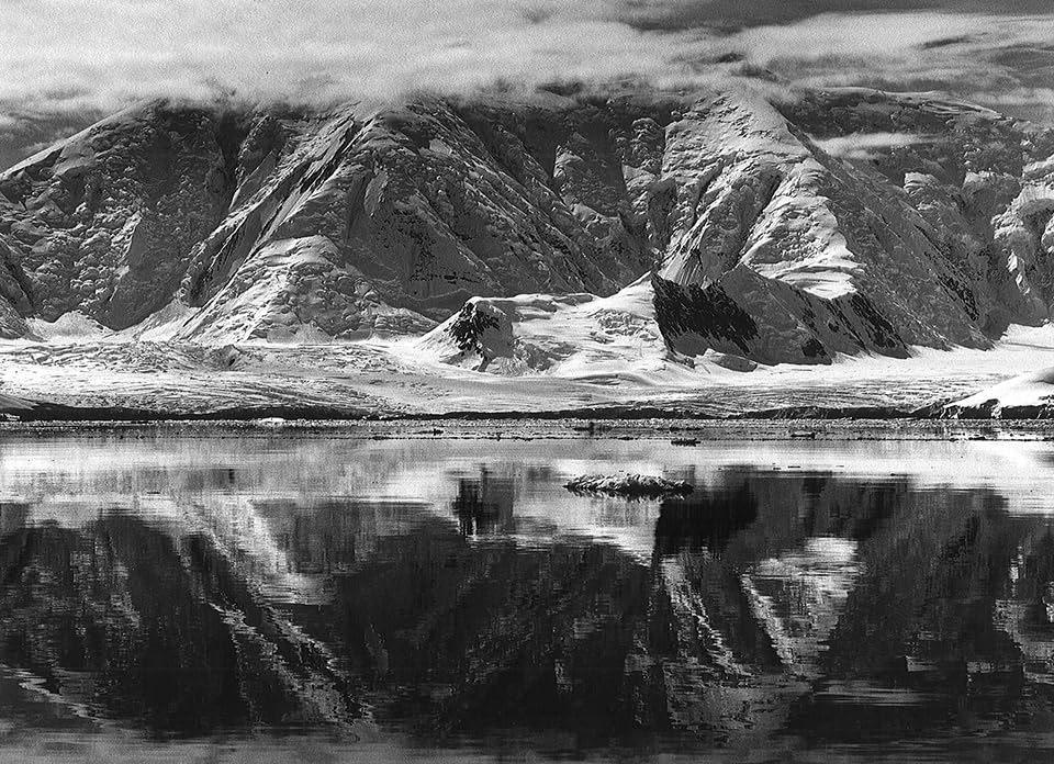 Sebastião Salgado: Glaciers
