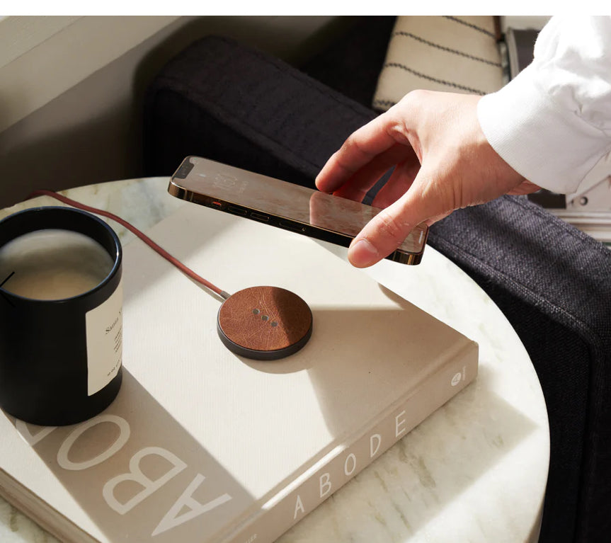 Mag:1 Classics Leather Wireless Charger Magnetic/Saddle
