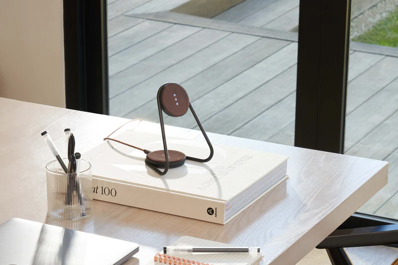 Mag:2 Leather Essentials Wireless Charger Saddle*