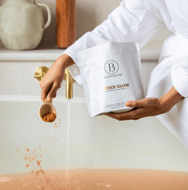 Bathorium Amber Clay Soak Glow Mineral Bath