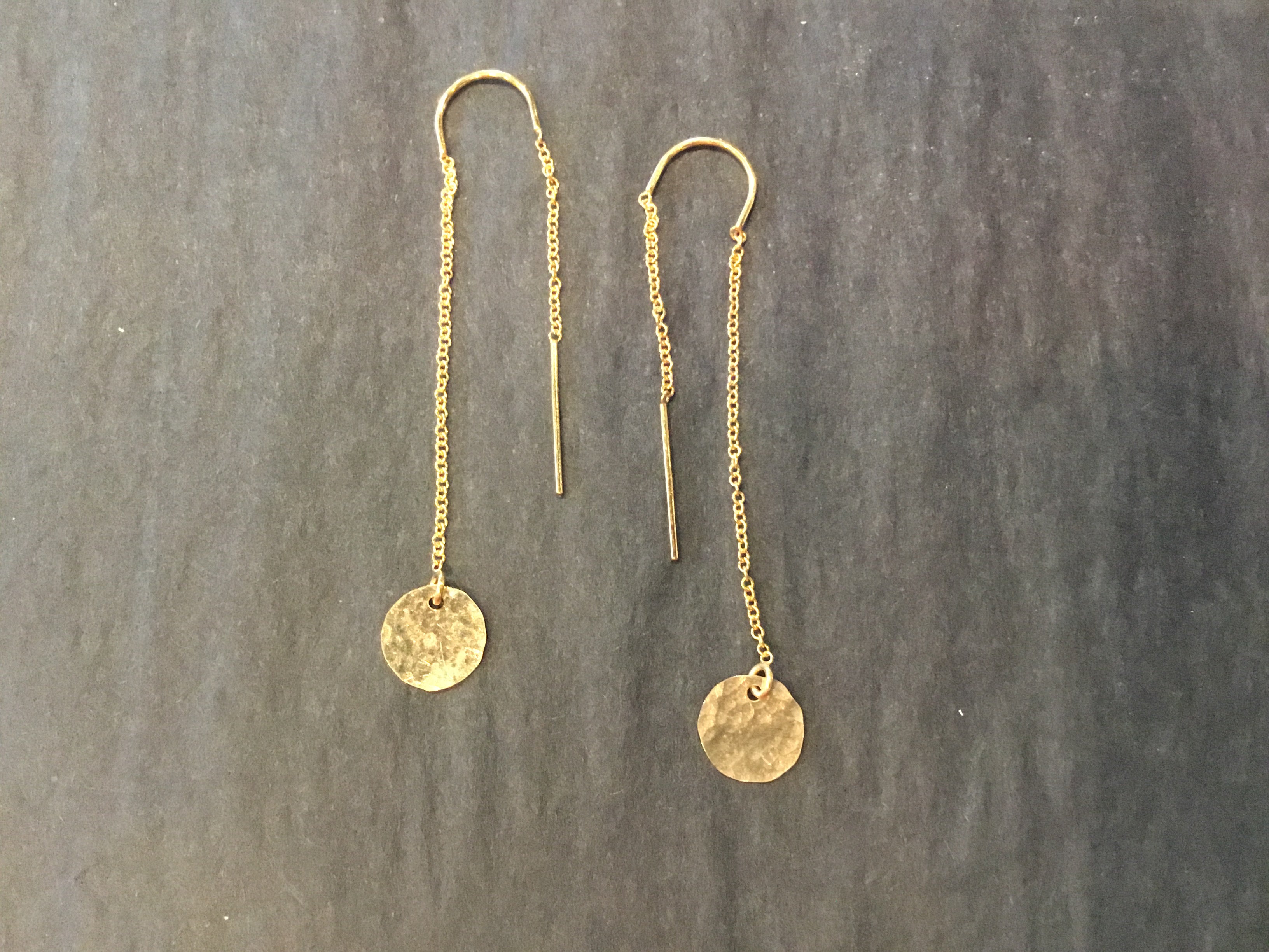 Lazy Maisie Circle Pull Through Earrings Gold