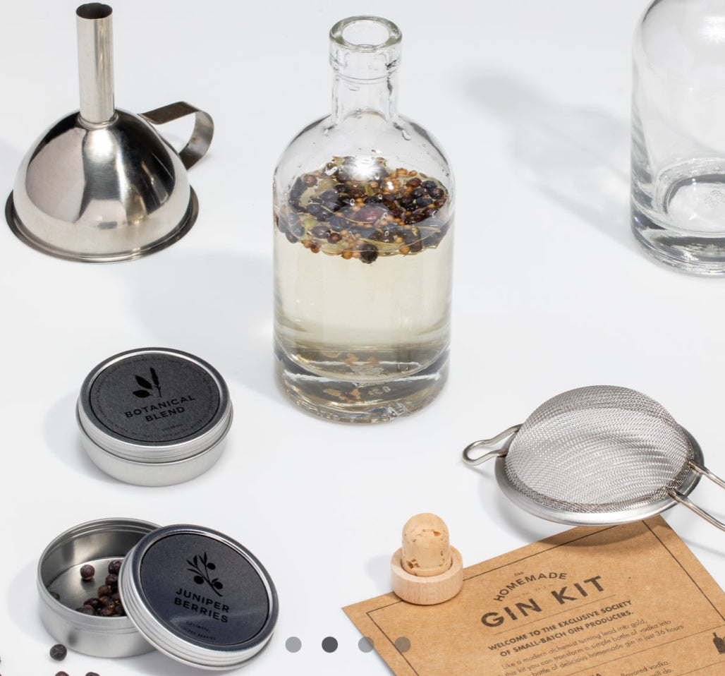 W & P Collection The Homemade Gin Kit