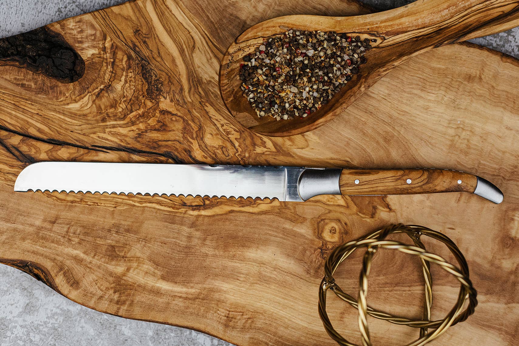 Laguiole du Monde Breadknife