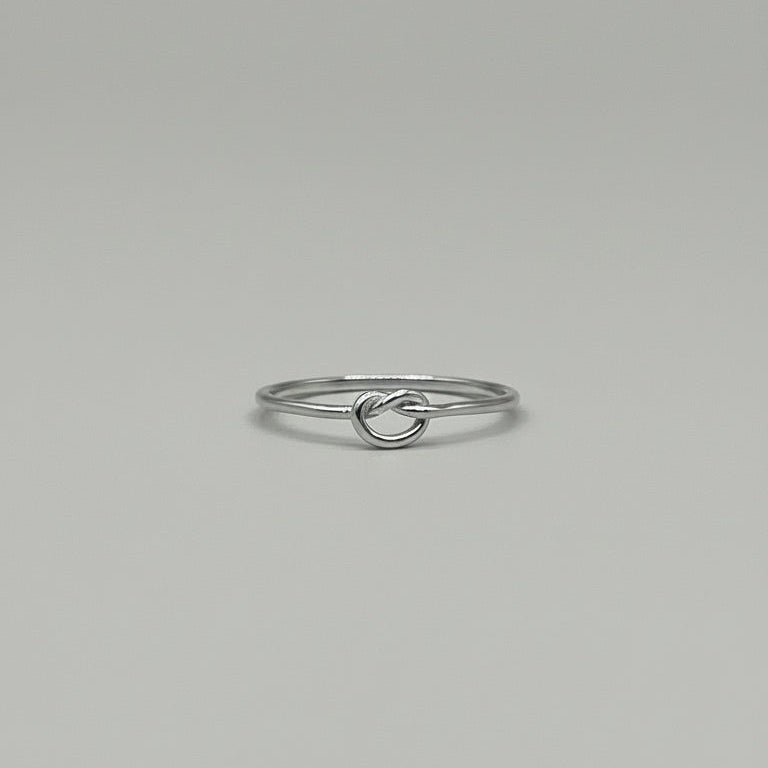 Lazy Maisie Love Knot Silver 8