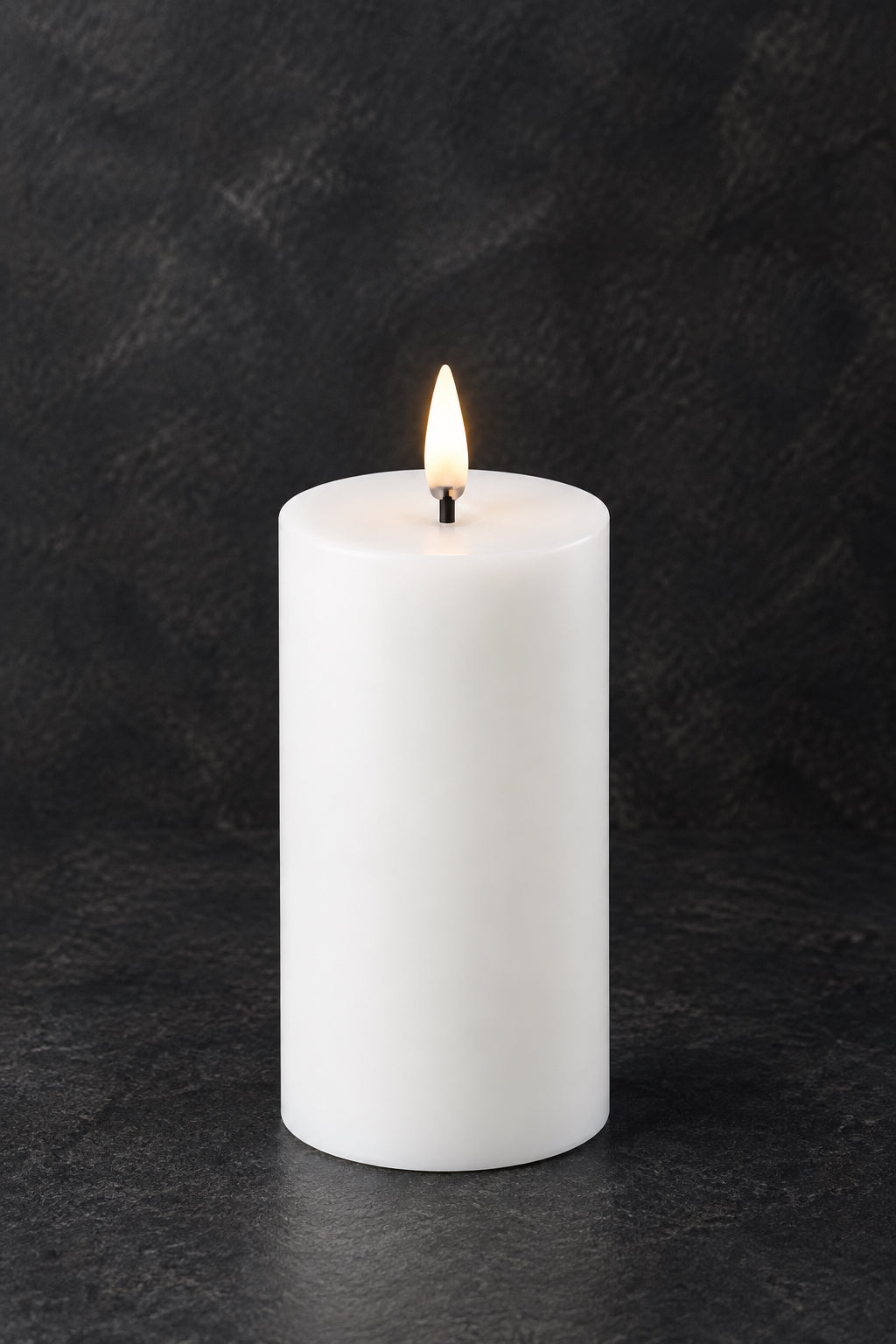 Piffany - LED Pillar Candle White