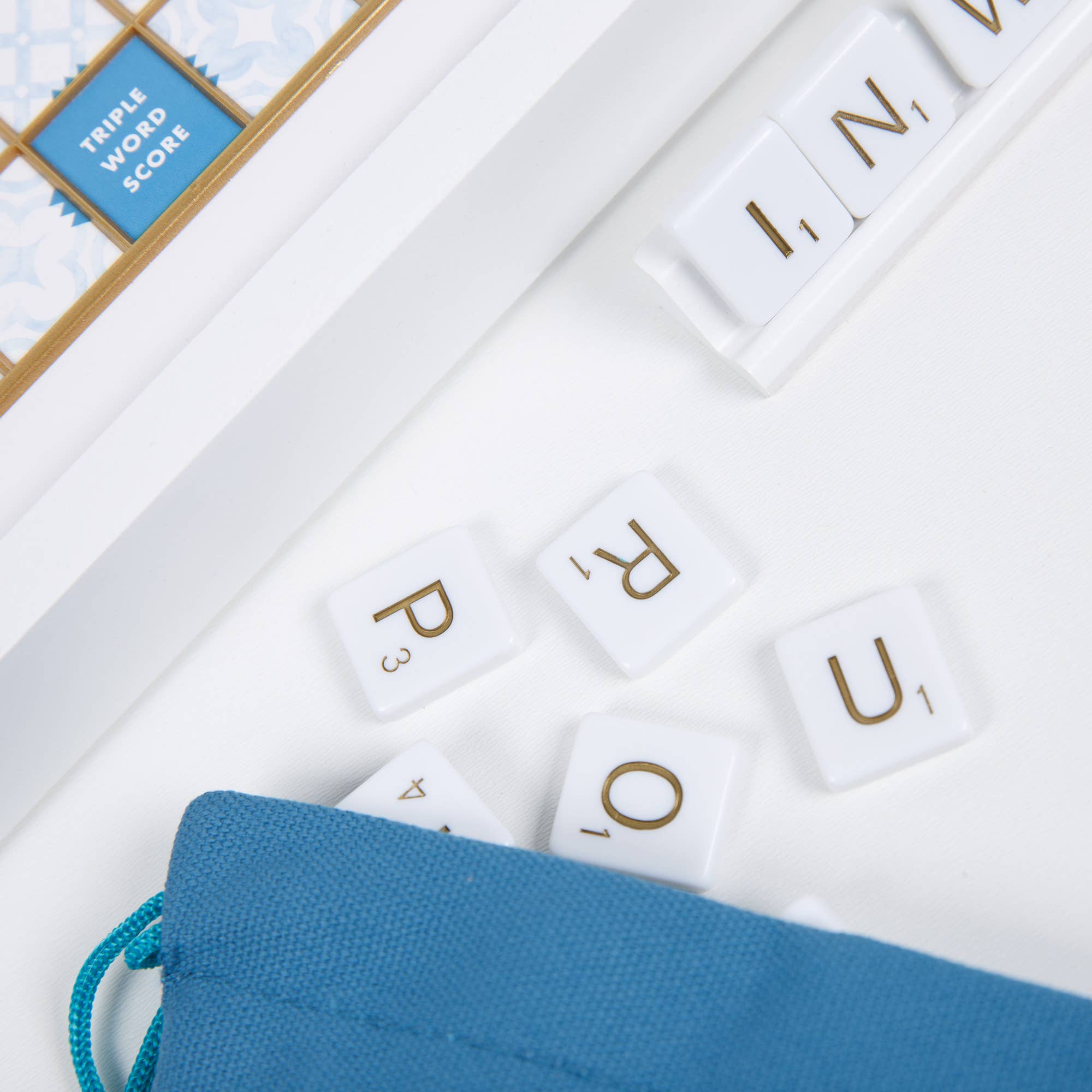 WS Game Company - Scrabble Bianco Edition