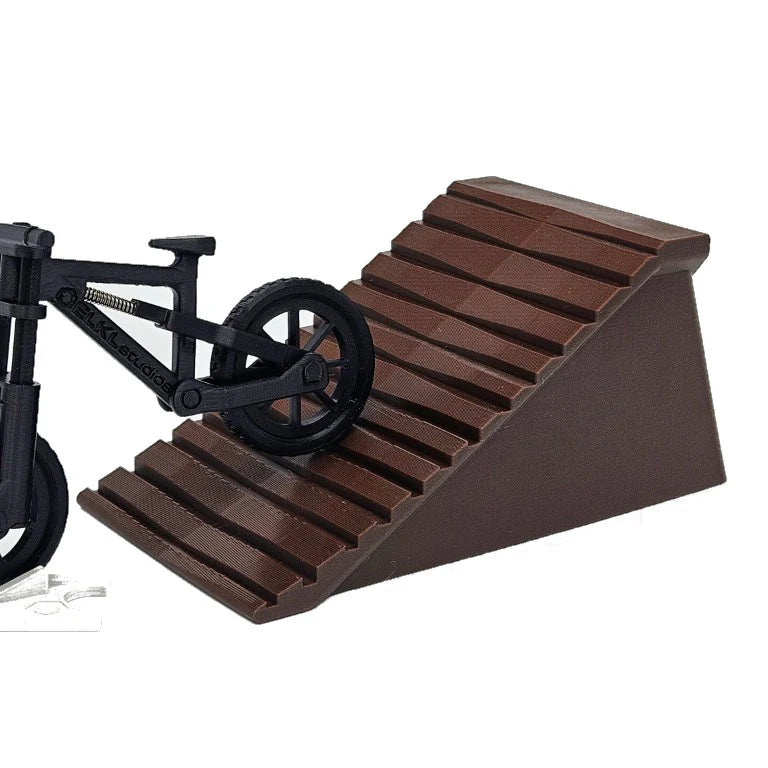 ELKL Studios - Landing Ramp