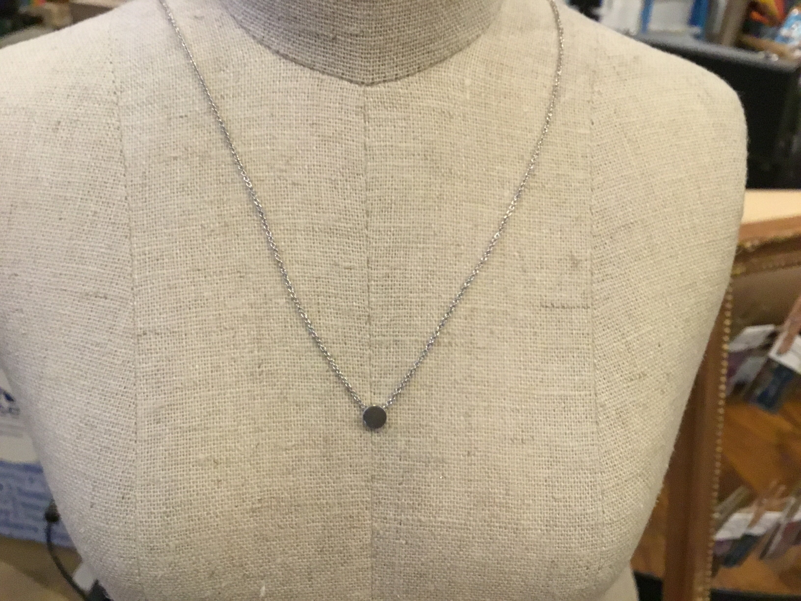Covenant Mini Round Necklace 14kt White Gold