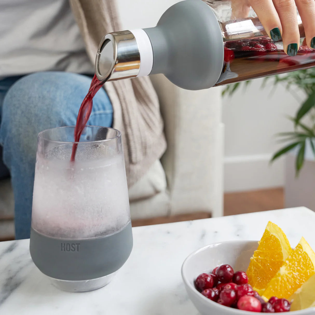Wine FREEZE XL Cooling Cup in Grey