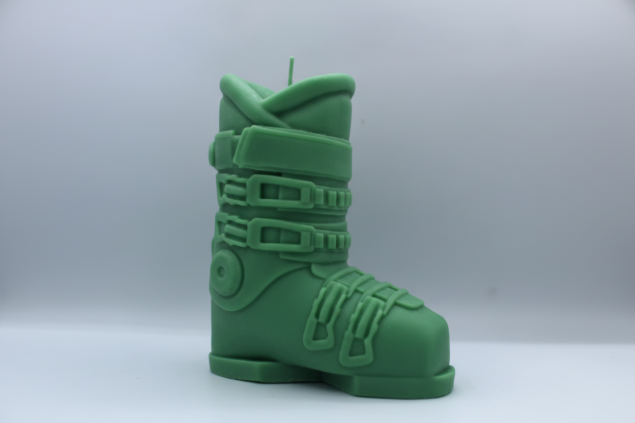 Ocho Candle Ski Bum - Green