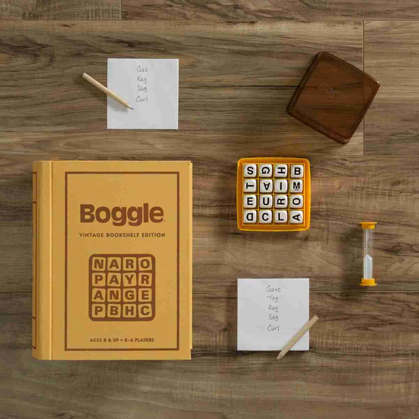 Vintage Bookshelf Edition - Boggle