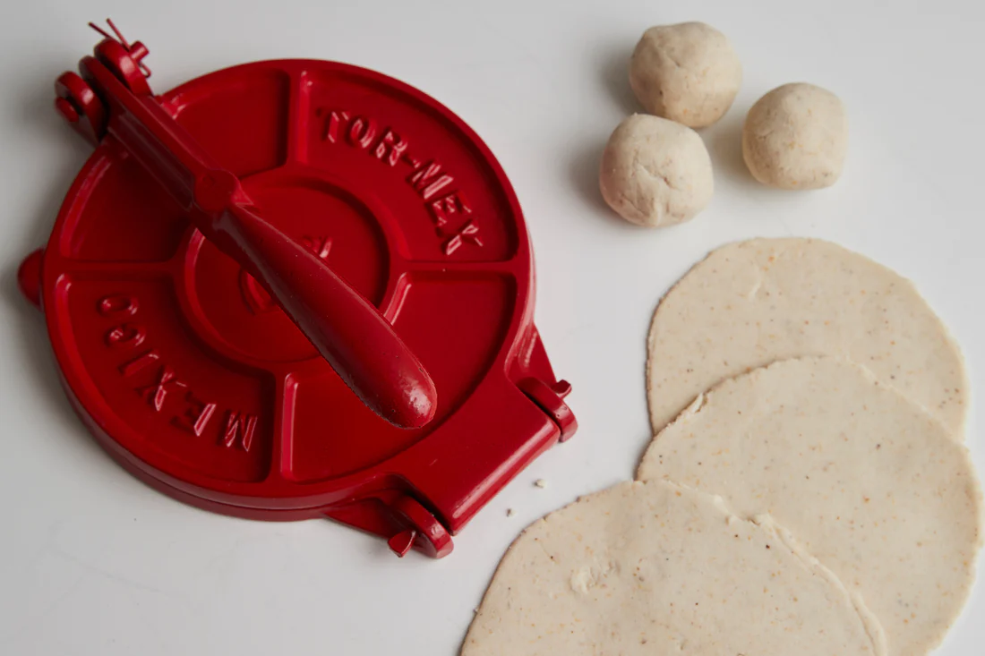Verve Cast Iron Tortilla Press Kit